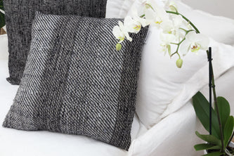 Διακοσμητικό μαξιλάρι Meren Grey/Black (50x50)